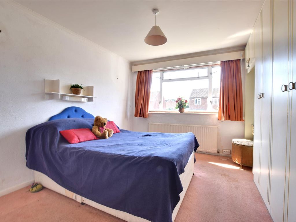 4 bed semi-detached house for sale in Ellwood Gardens, Watford WD25, £620,000