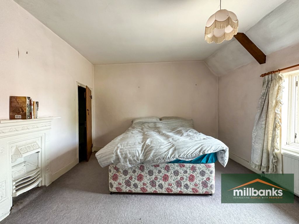 4 bed detached house for sale in Surrogate Street, Attleborough, Norfolk NR17, £420,000