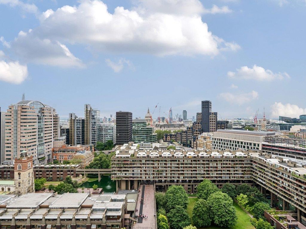 3 bed flat for sale in Barbican, London EC2Y, £1,995,000
