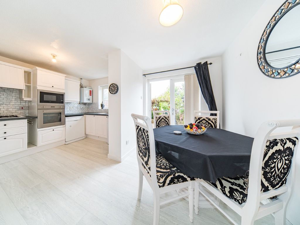 3 bed town house for sale in Navigation Wharf, City Centre L3, £390,000