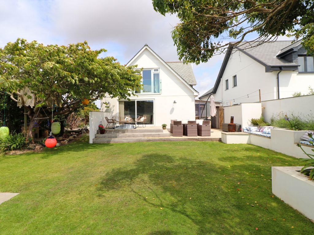6 bed detached house for sale in Harlyn Road, St Merryn PL28, £995,000