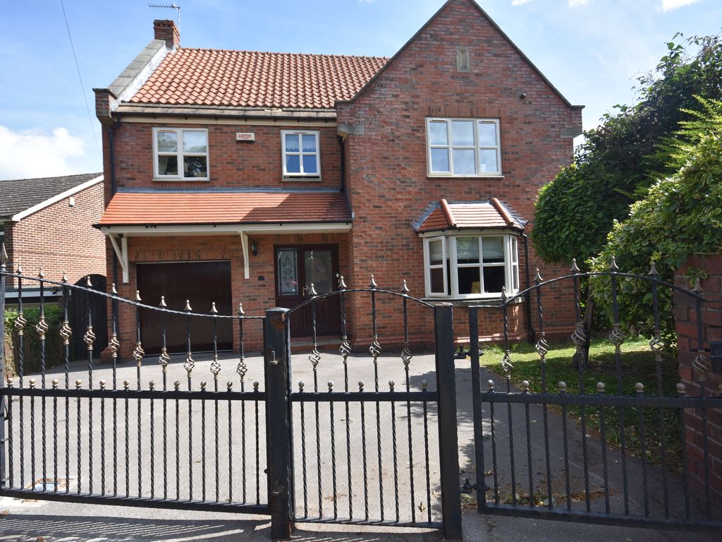 4 bed detached house for sale in Aughton Lane, Aston, Sheffield S26, £399,950