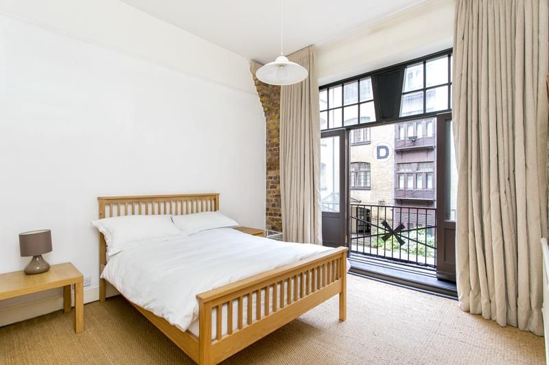 2 bed flat for sale in Telfords Yard, Wapping, London E1W, £925,000