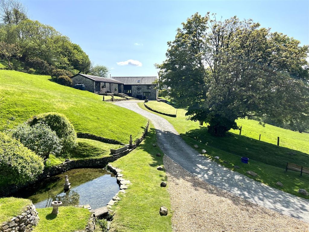 8 bed detached house for sale in Capel Isaac, Llandeilo SA19, £1,400,000