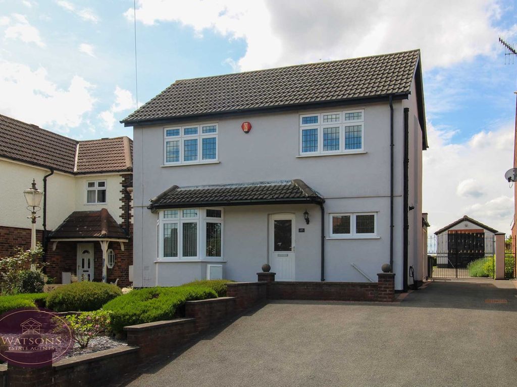 3 bed detached house for sale in Moorgreen, Newthorpe, Nottingham NG16, £425,000