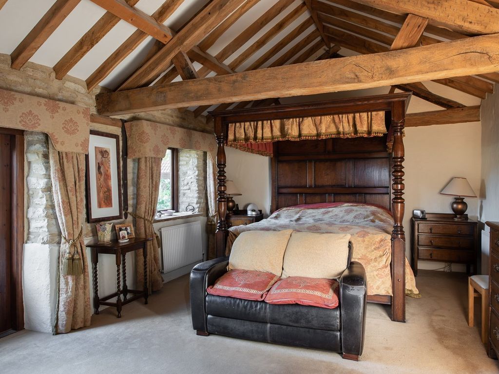 4 bed barn conversion for sale in Cold Brayfield, Buckinghamshire MK46, £1,075,000