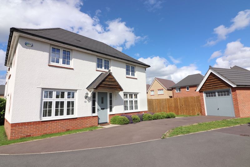 3 bed detached house for sale in Moorgate Drive, Astley, Manchester M29, £390,000