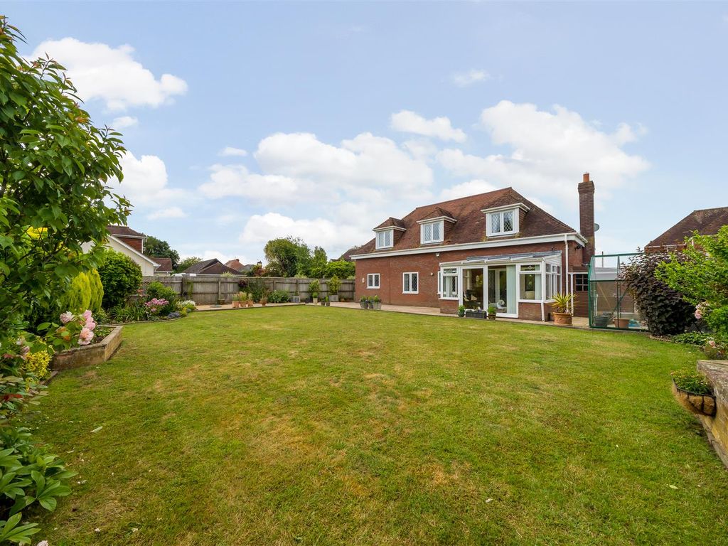4 bed property for sale in Chartway Street, Sutton Valence, Maidstone ME17, £695,000