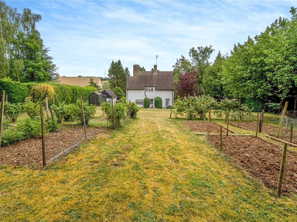 3 bed detached house for sale in Perrotts Brook, Cirencester, Gloucestershire GL7, £765,000