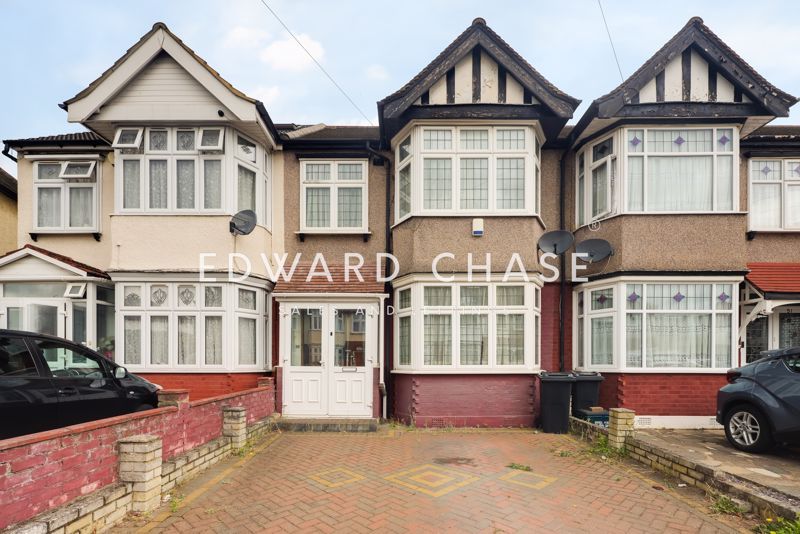 3 bed terraced house for sale in Chadwell Avenue, Chadwell Heath RM6, £499,999
