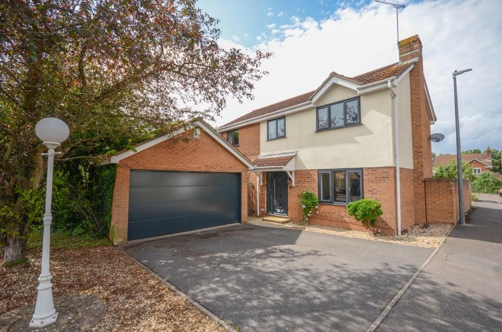 4 bed detached house for sale in Chepstow Park, Downend, Bristol BS16, £545,000