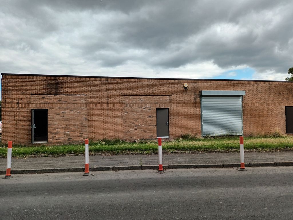 Light industrial to let in Bogmoor Road, Glasgow G51, £11,400 pa
