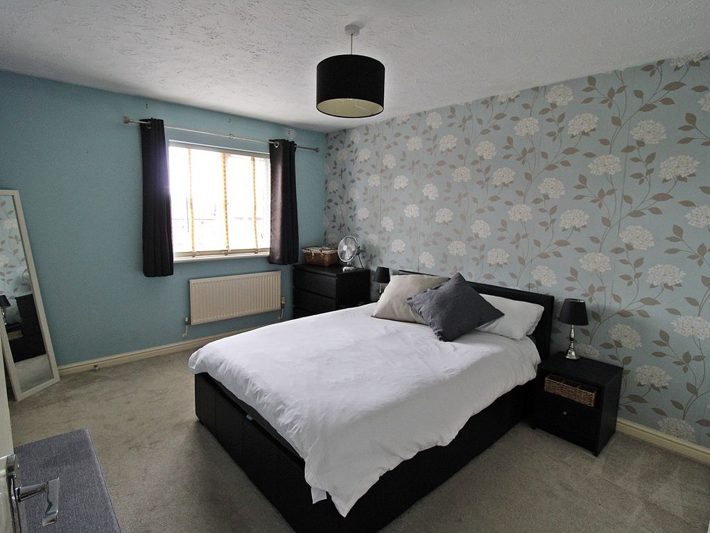 4 bed detached house for sale in Newmill Gardens, Miskin, Pontyclun, Rhondda Cynon Taff. CF72, £465,000