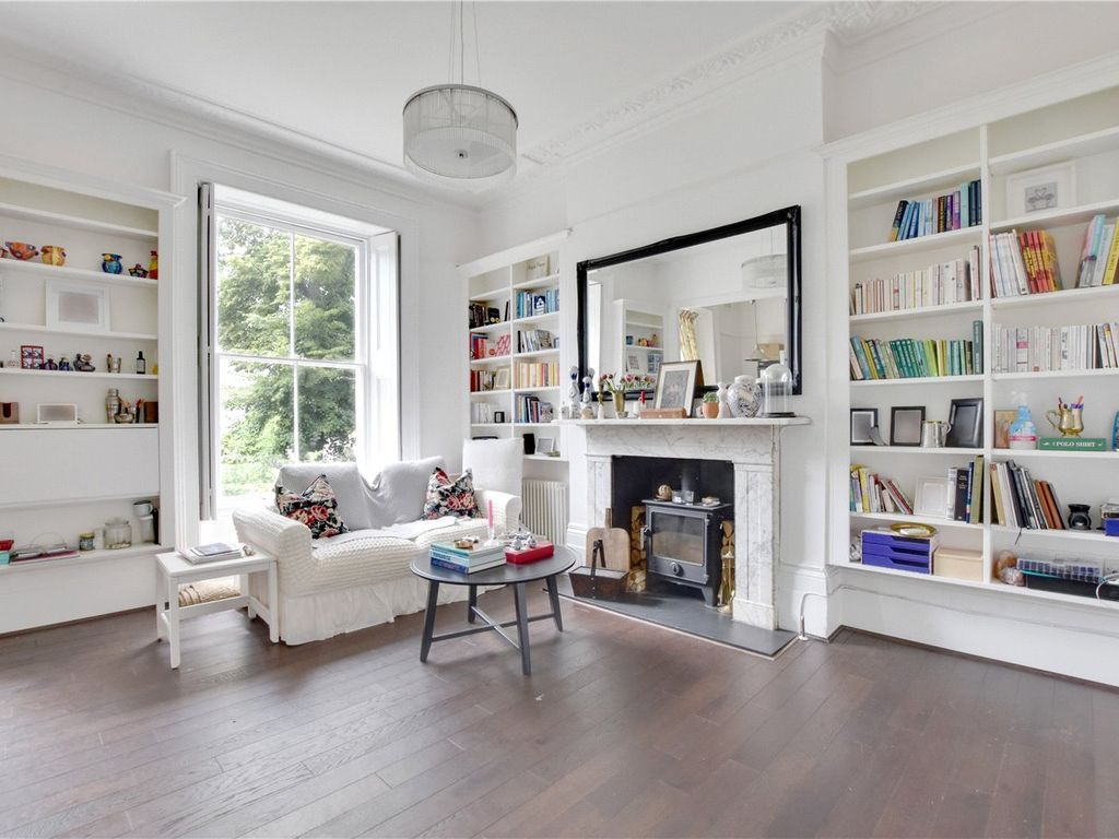 2 bed flat for sale in Lee Terrace, Blackheath, London SE3, £635,000