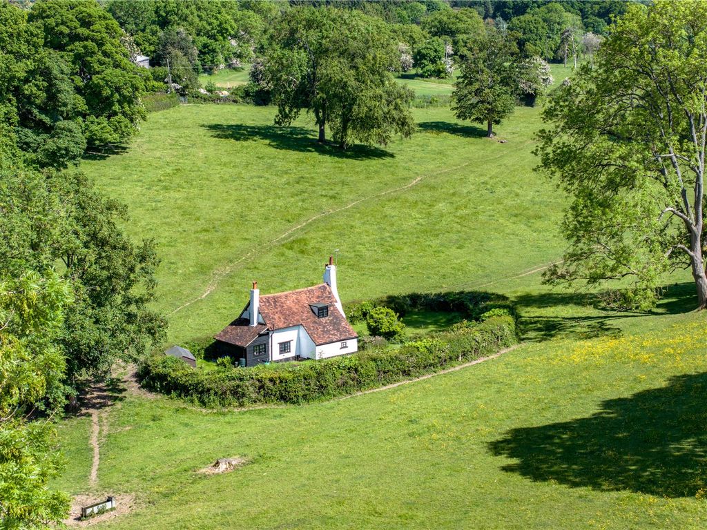 Land for sale in The Lee, Great Missenden HP16, £850,000