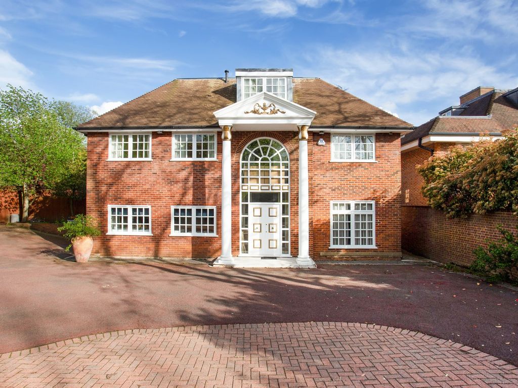 7 bed detached house for sale in The Bishops Avenue, London N2, £5,000,000