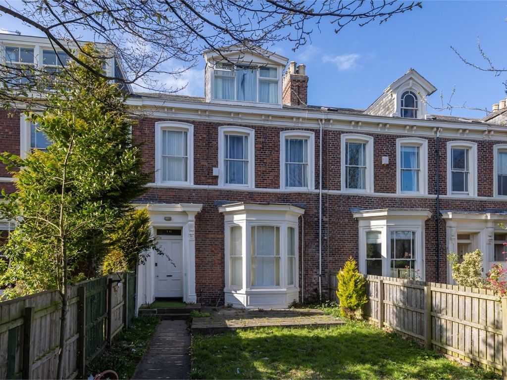 5 bed terraced house for sale in Thornhill Terrace, Sunderland SR2, £365,000
