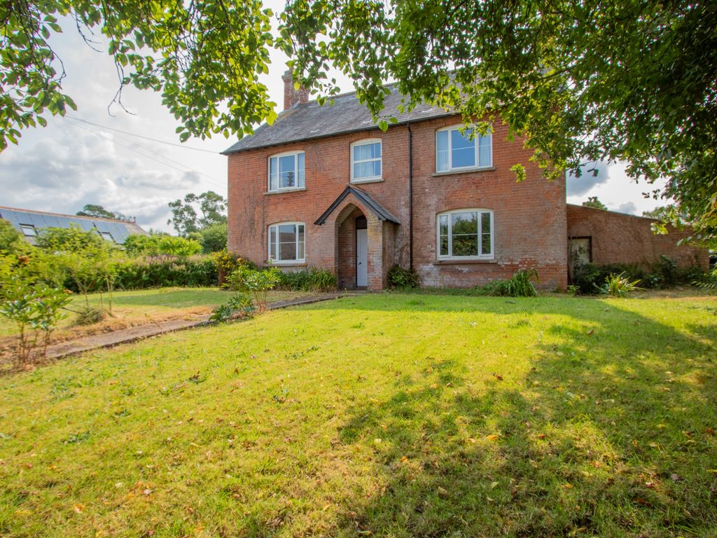 4 bed detached house for sale in Marsh Green, Exeter EX5, £695,000