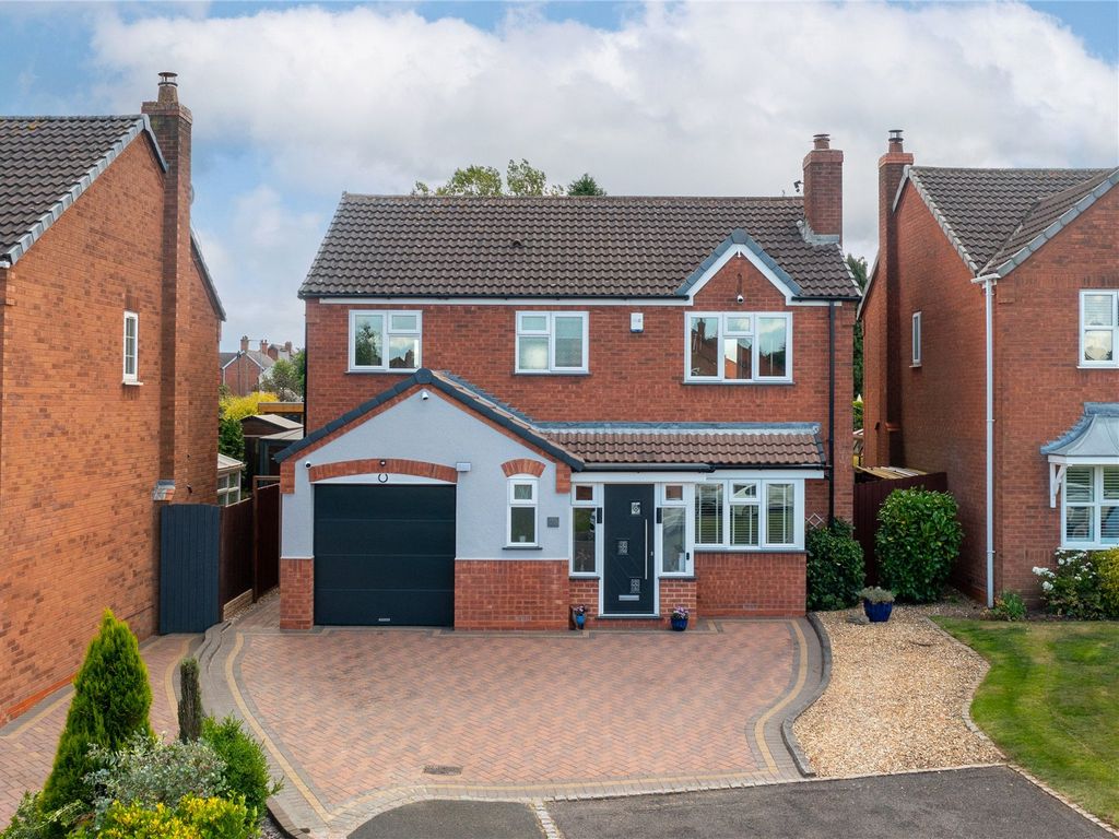 4 bed detached house for sale in Garnet Close, Stonnall, Walsall, Staffordshire WS9, £650,000