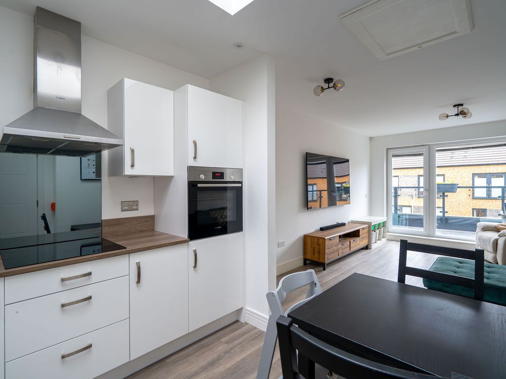 3 bed maisonette for sale in 11 Gilroy Road, Leith, Edinburgh EH6, £325,000