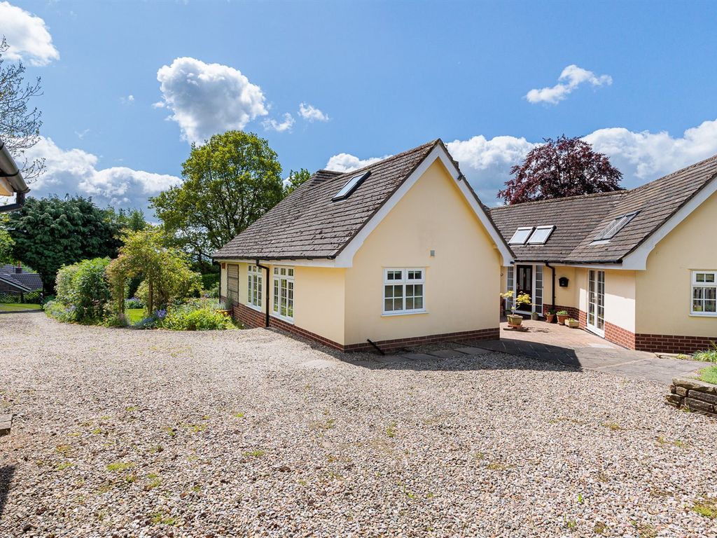 4 bed detached bungalow for sale in Quarry Lane, Kelsall, Tarporley CW6, £775,000