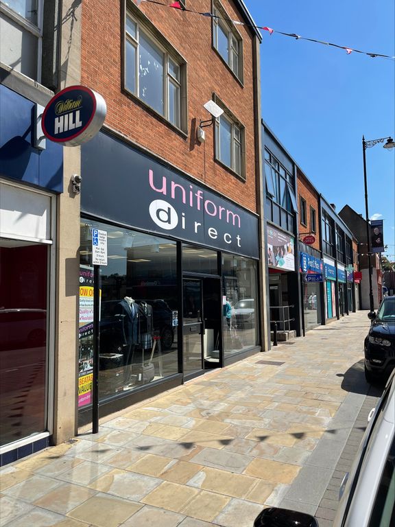 Retail premises to let in Market Street, Gainsborough DN21, £15,000 pa