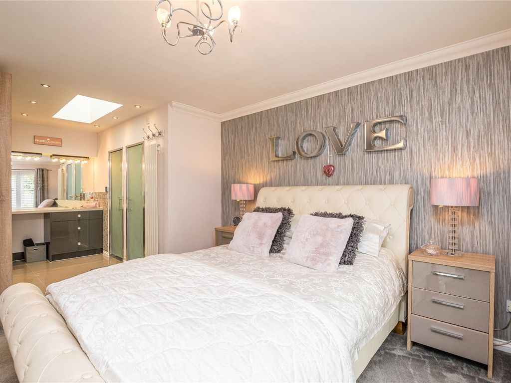 4 bed bungalow for sale in Ellesmere Road, Ashingdon, Essex SS4, £850,000