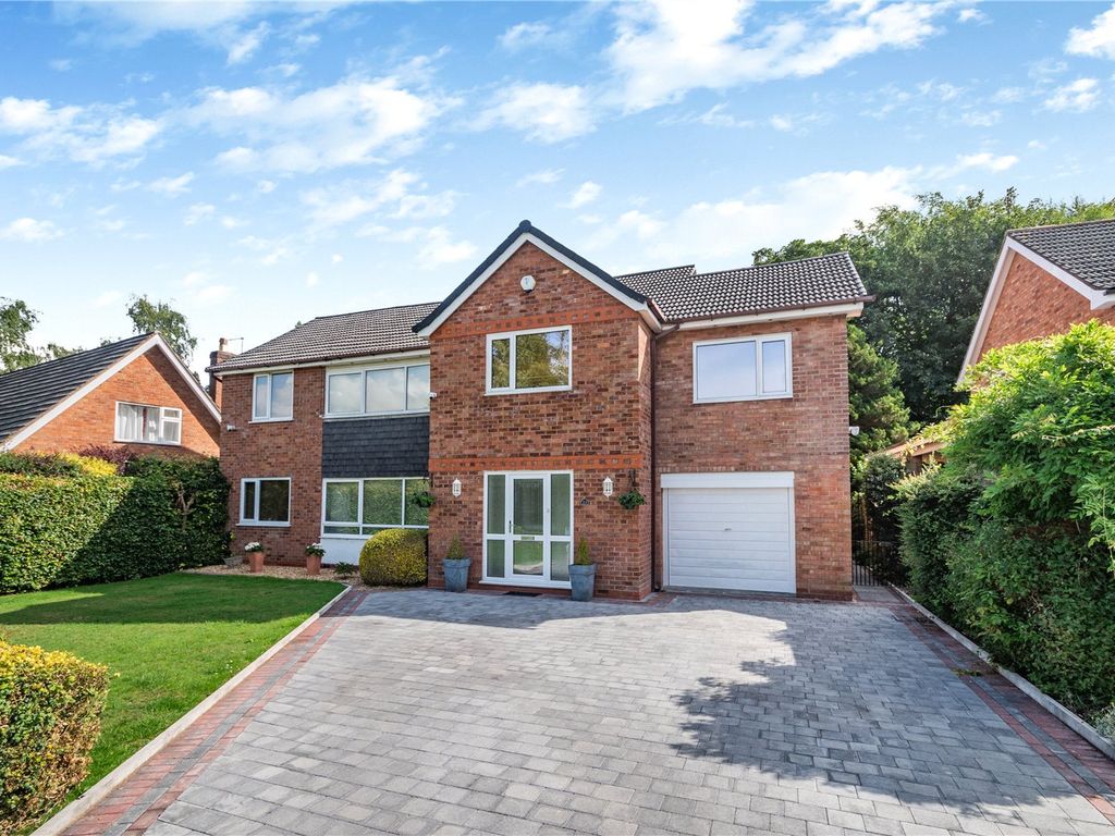 4 bed detached house for sale in Thorngrove Road, Wilmslow, Cheshire SK9, £900,000