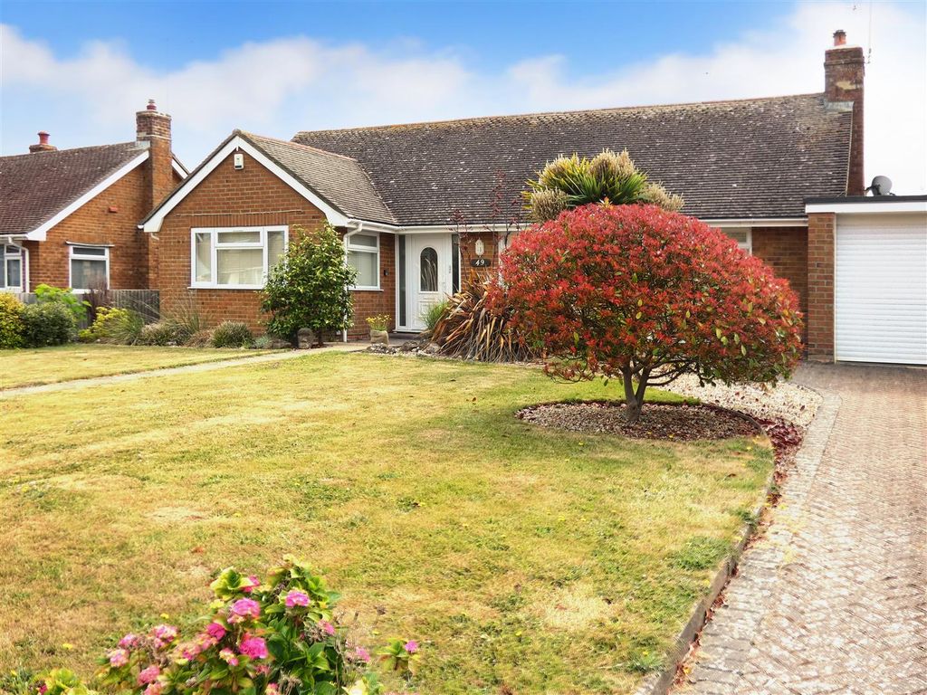 3 bed detached bungalow for sale in Jervis Avenue, Rustington, West Sussex BN16, £650,000