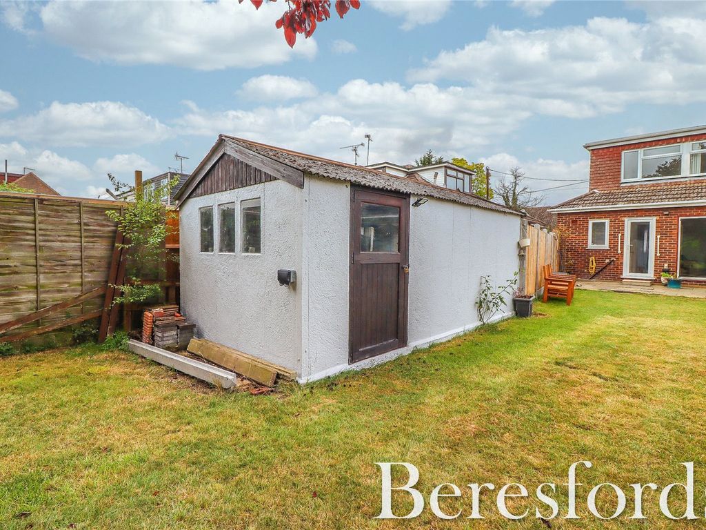 3 bed bungalow for sale in Church Lane, Bulphan RM14, £425,000