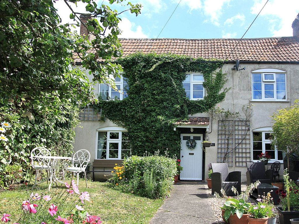 2 bed cottage for sale in Main Road, Woodford GL13, £370,000