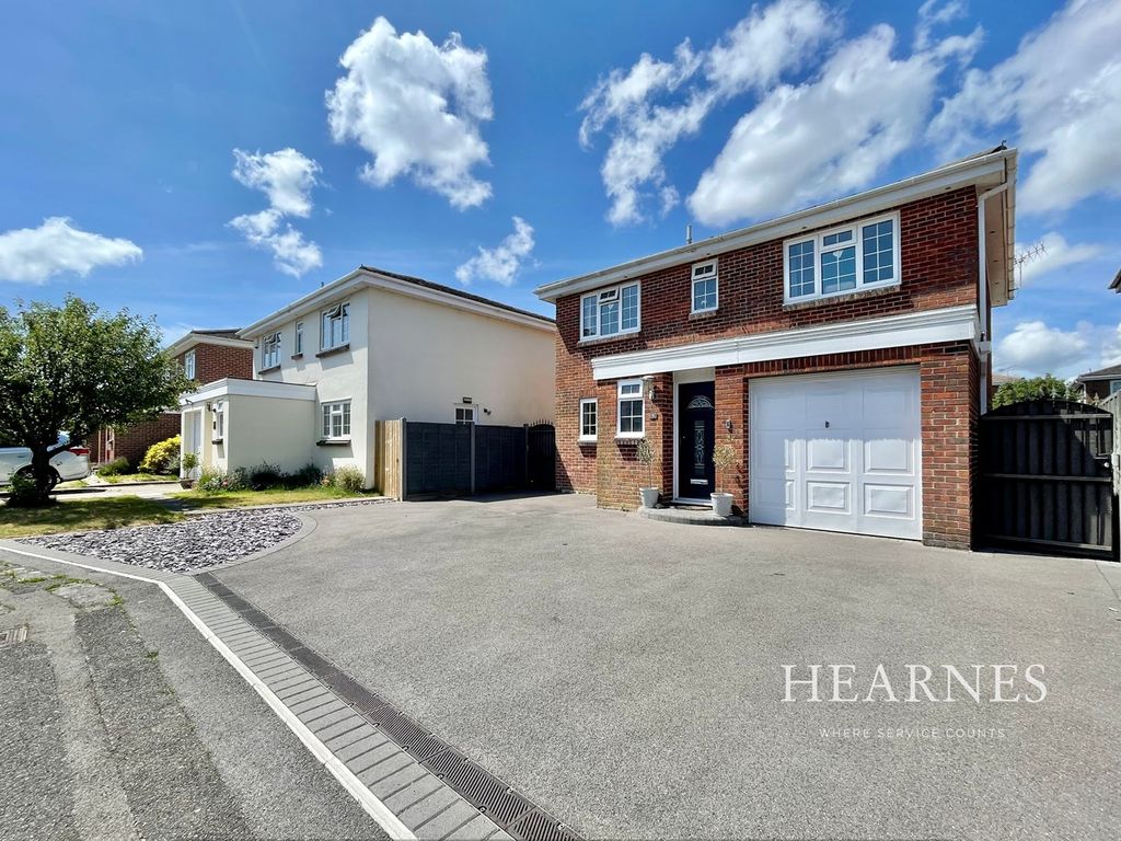 4 bed detached house for sale in Sandringham Close, Bournemouth BH9, £550,000