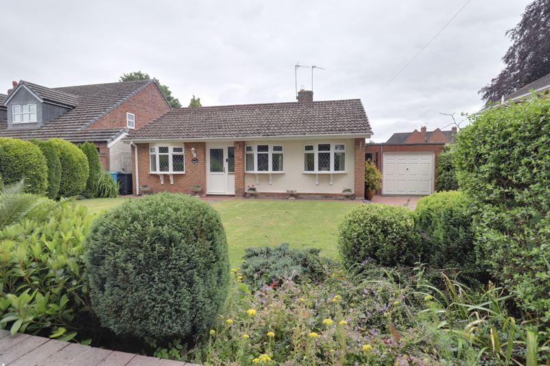 2 bed bungalow for sale in St. Michaels Road, Penkridge, Staffordshire ST19, £425,000