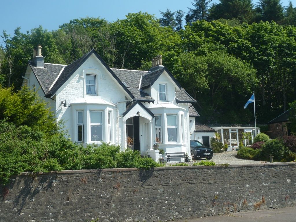 4 bed property for sale in Kinrara Shore Rd, Strone PA23, £499,000