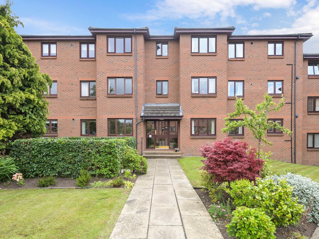 3 bed flat for sale in Flat 3 23, East Comiston, Edinburgh EH10, £342,000