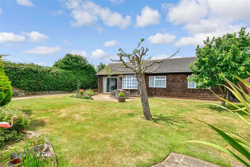 4 bed detached bungalow for sale in Capel-Le-Ferne, Capel-Le-Ferne, Folkestone, Kent CT18, £450,000