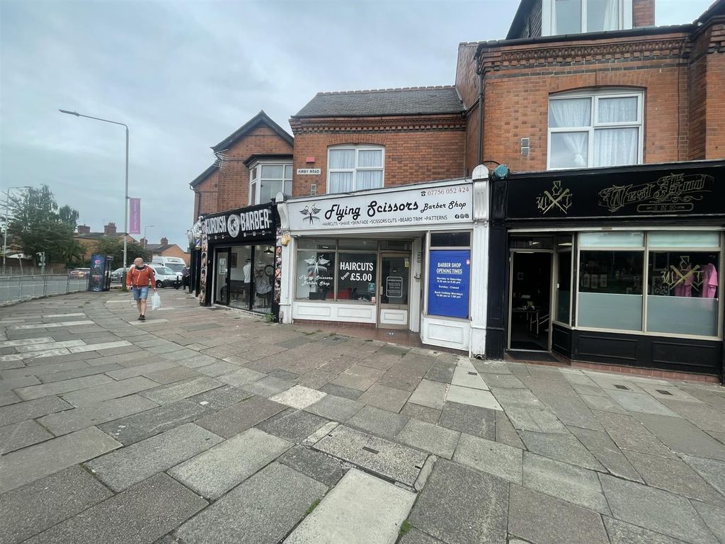 Retail premises to let in Kirby Road, Leicester LE3, £8,400 pa