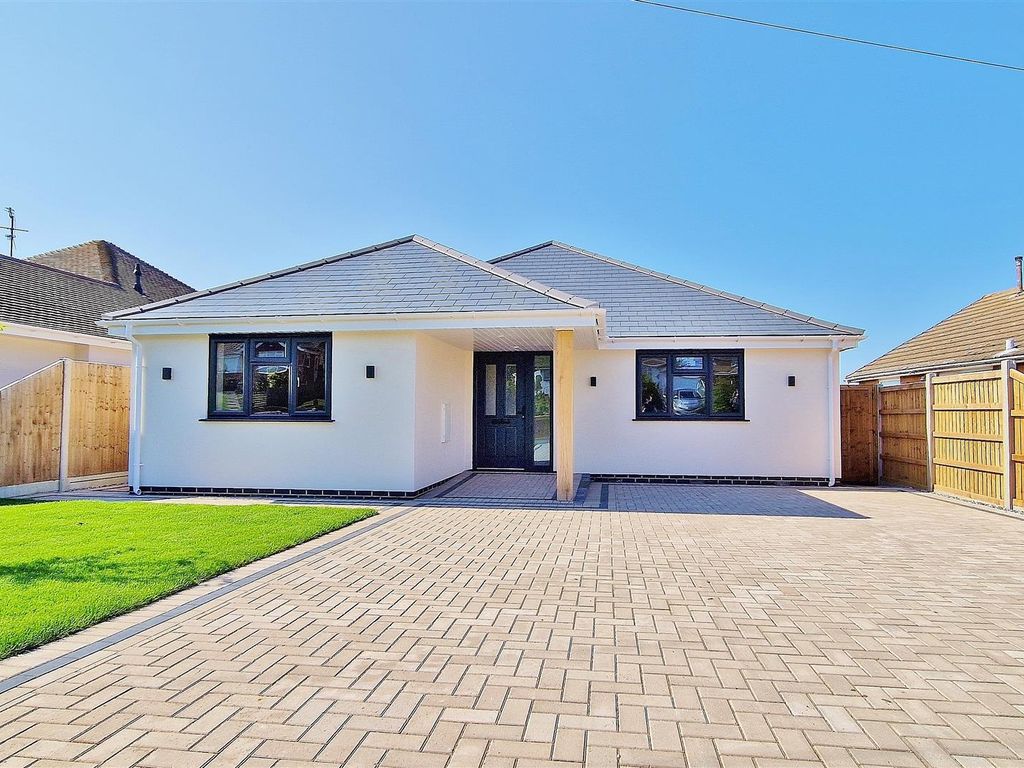 New home, 3 bed detached bungalow for sale in Walton Road, Walton On The Naze CO14, £500,000