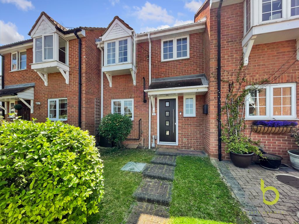 4 bed terraced house for sale in Advice Avenue, Grays RM16, £450,000