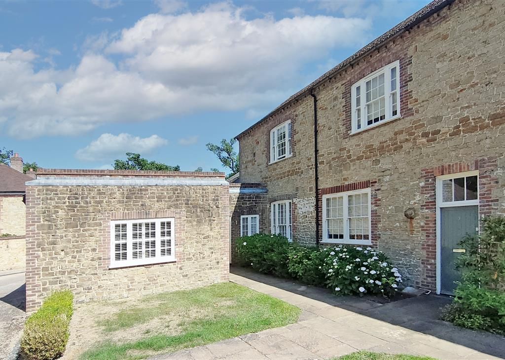 2 bed property for sale in Dodsley Lane, Easebourne, Midhurst GU29, £375,000