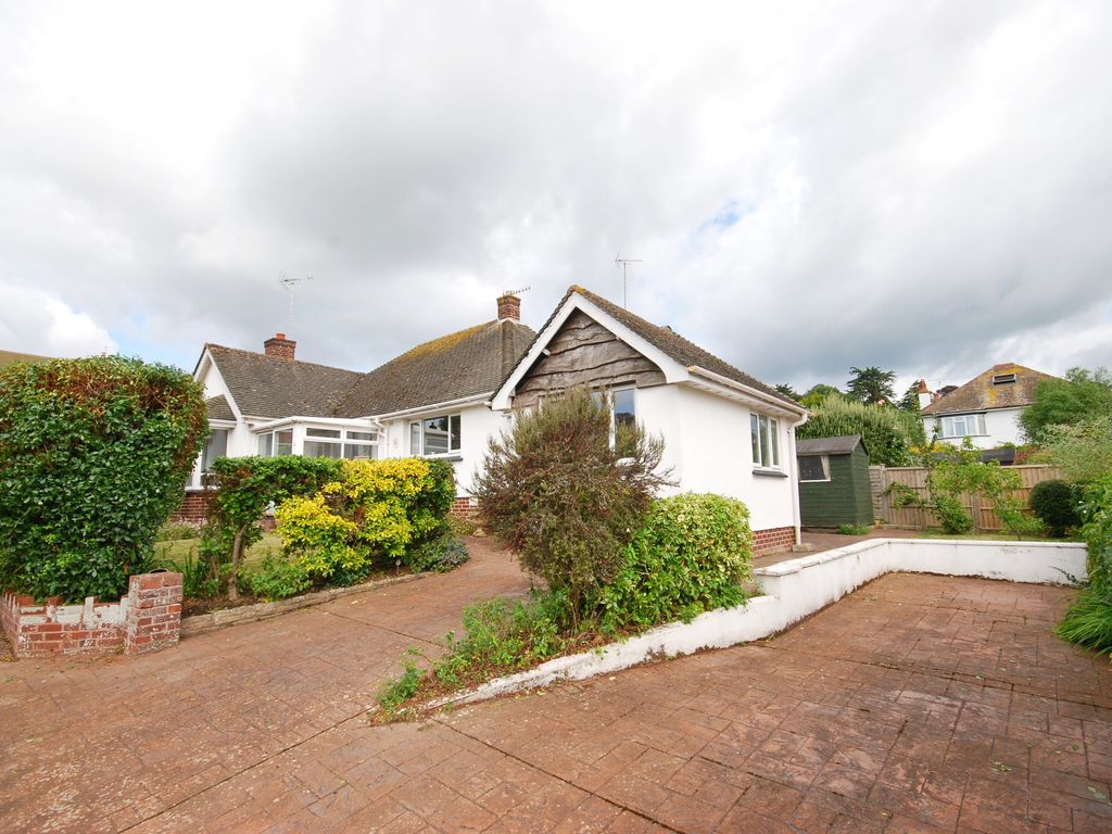 3 bed detached bungalow for sale in Connaught Close, Sidmouth EX10, £695,000