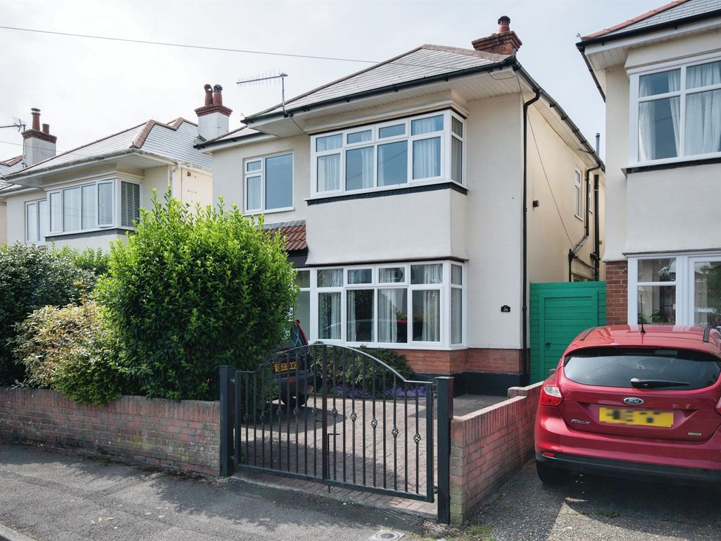 4 bed detached house for sale in Leamington Road, Winton, Bournemouth BH9, £425,000