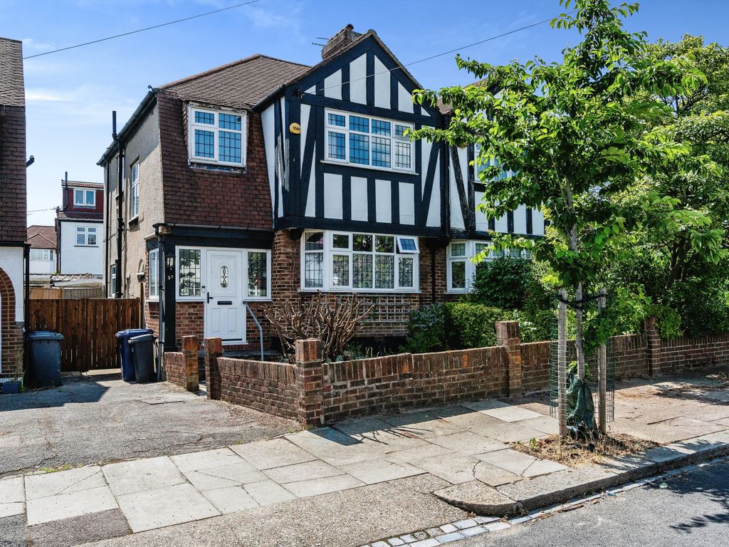 4 bed semi-detached house for sale in Wycherley Crescent, Barnet EN5, £650,000