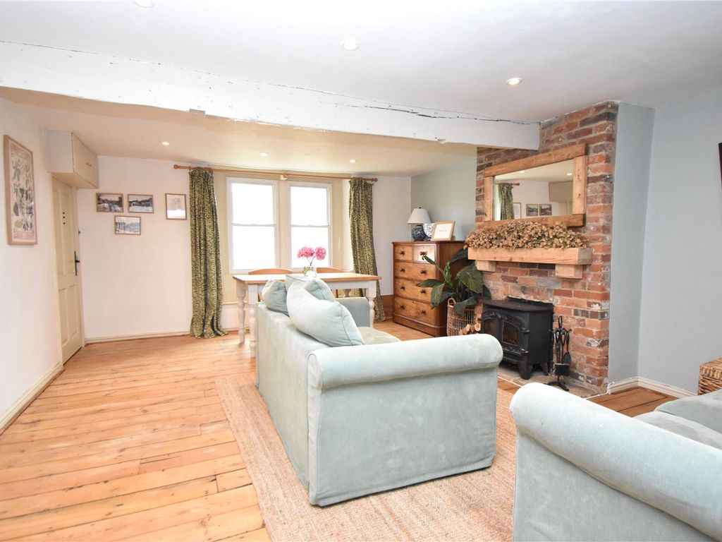 3 bed terraced house for sale in High Street, Upavon, Pewsey, Wiltshire SN9, £350,000
