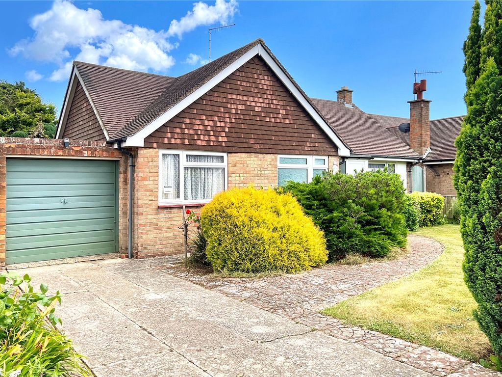 2 bed bungalow for sale in Mill Road Avenue, Angmering, West Sussex BN16, £485,000