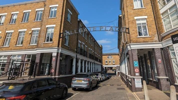 Office to let in Hillgate Place, Balham Hill, Balham SW12, £25,000 pa