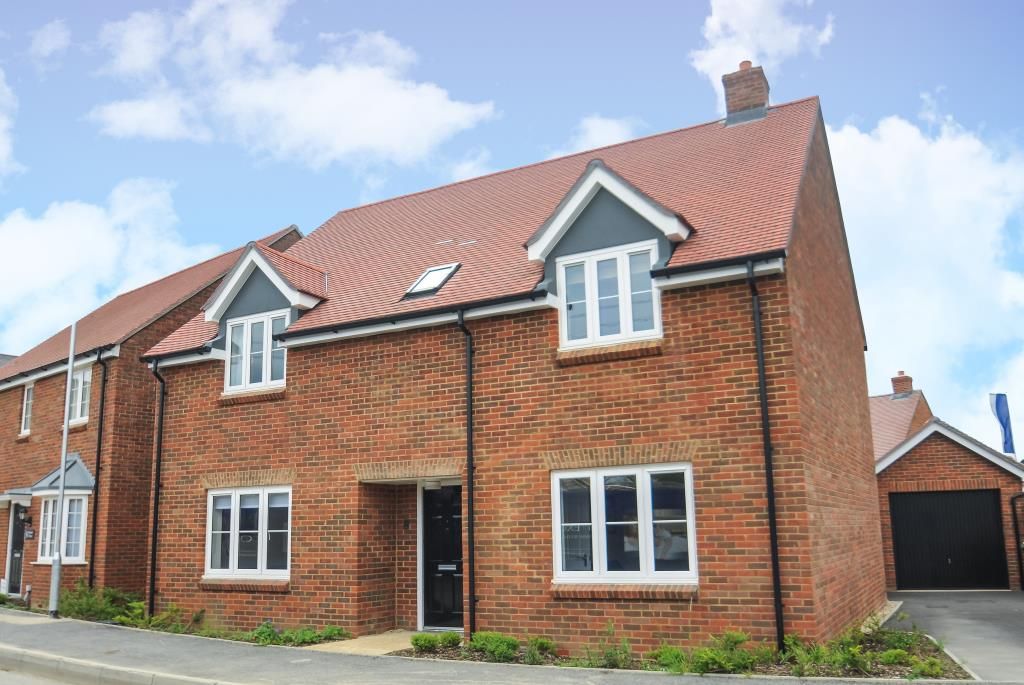 4 bed detached house for sale in Botley, West Oxford City OX2, £600,000