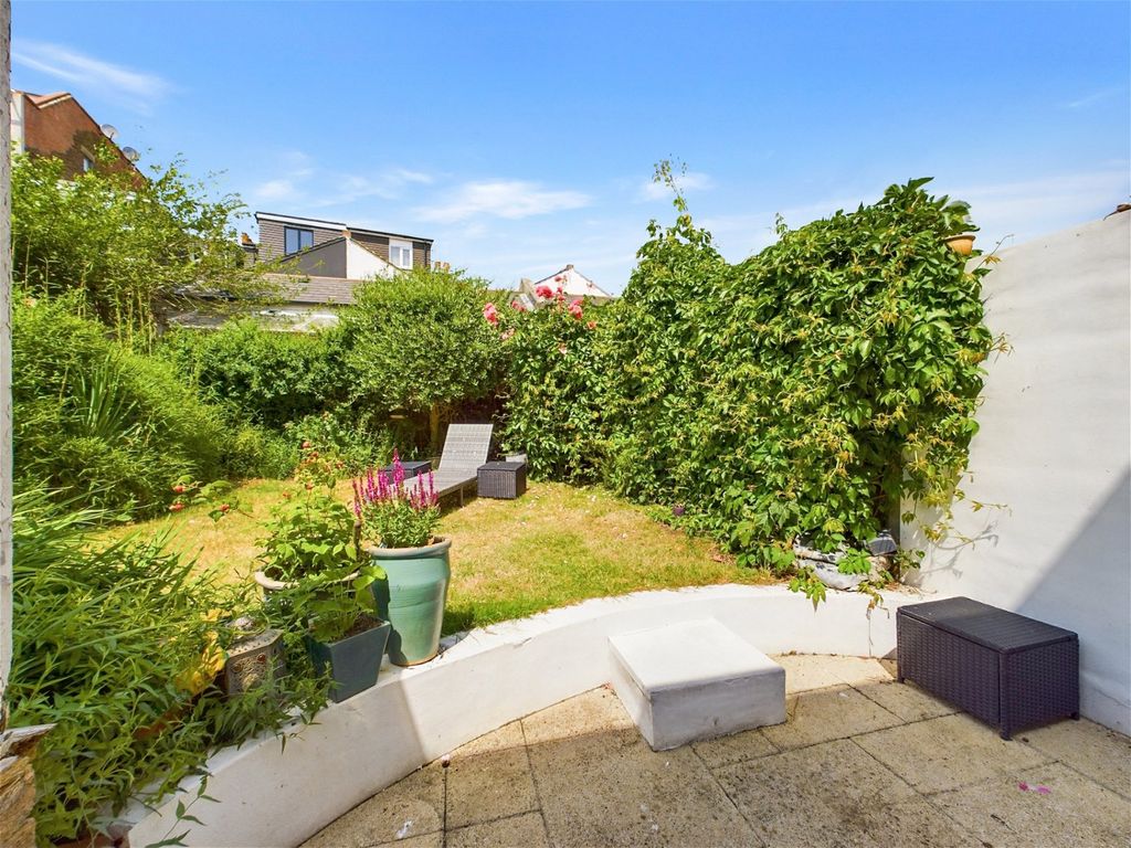 3 bed end terrace house for sale in Marmion Road, Hove BN3, £650,000