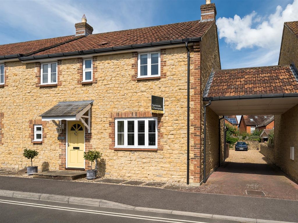 3 bed property for sale in Pageant Drive, Sherborne DT9, £545,000
