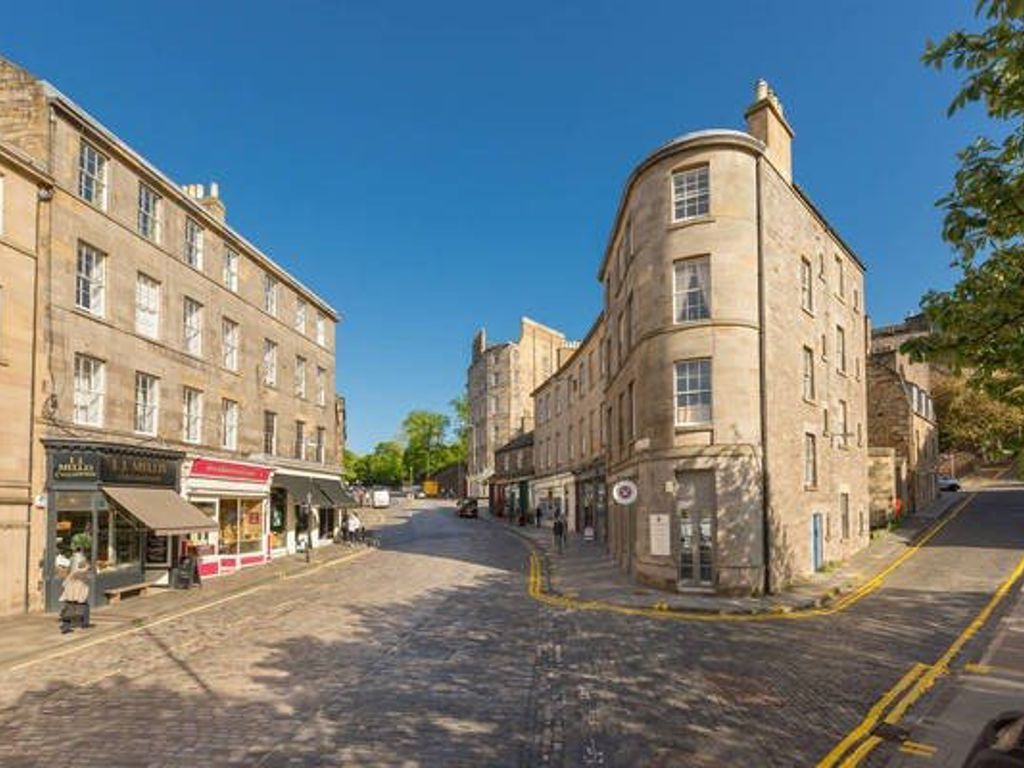 4 bed flat to rent in North West Circus Place, New Town, Edinburgh EH3, £4,750 pcm